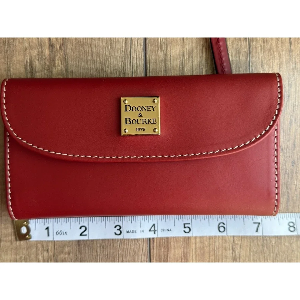NEW Dooney &‎ Bourke Belmar CONTINENTAL CLUTCH WALLET Red Strawberry 🍓Leather